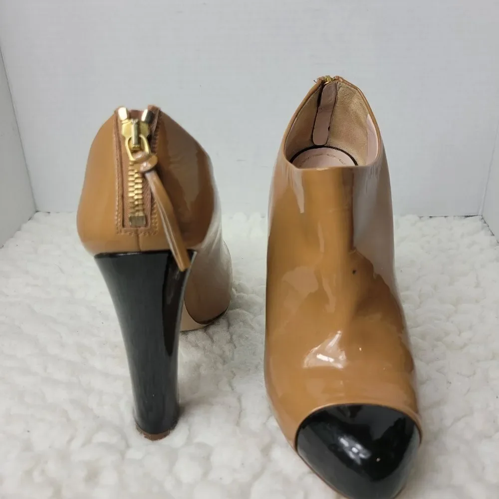 Miu Miu Bottie Women's Shoes Size 6.5 Beige Patent Leather Black Cap Toe Zipper